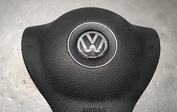 Volkswagen Tiguan Steering wheel airbag 1T0880201AA