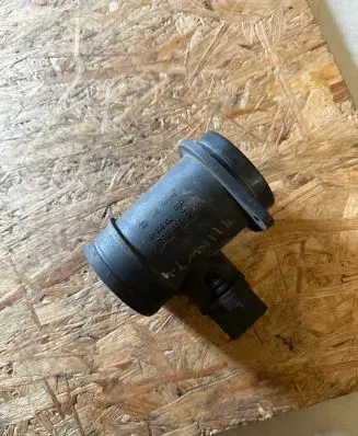 Volkswagen II LT Mass air flow meter 0281002463