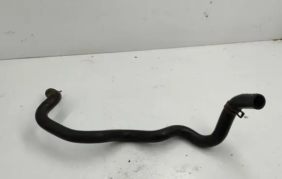 Land Rover Discovery 3 - LR3 Engine coolant pipe/hose PCH501003