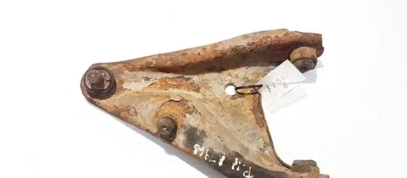 Dacia Sandero Front lower control arm/wishbone