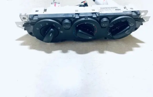 Ford Focus Climate control unit 3m5t19980ad 3m5t-19980-ad