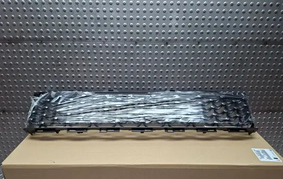 Fiat 500 Front bumper lower grill S26336911 735619520