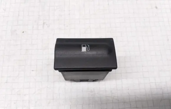 Skoda Octavia Mk1 (1U) Fuel tank opening switch 1U0959833C