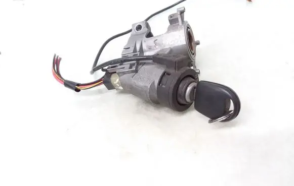 Seat Ibiza II (6k) Ignition lock 857905851A