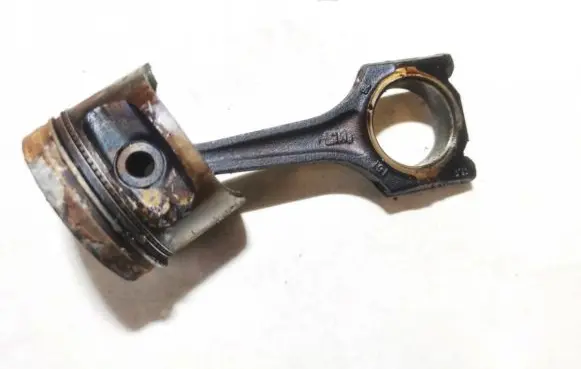 Opel Astra F Piston with connecting rod