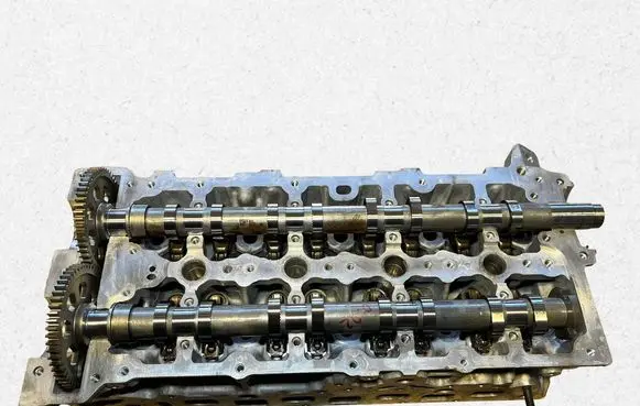 Volvo XC90 Engine head 32267570 32267570002