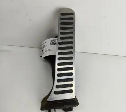 Volkswagen Golf VI Accelerator throttle pedal 1K1721503AD