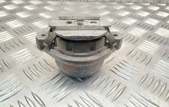 Audi A6 S6 C5 4B Gearbox mount 
