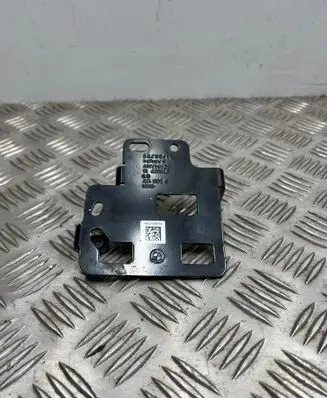 BMW i4 Distronic sensor bracket 9500172