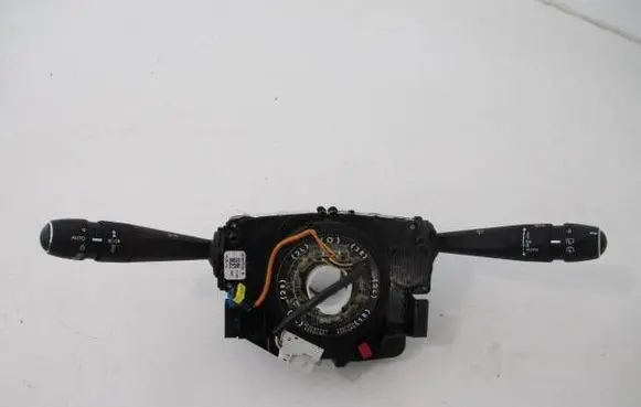 Wiper turn signal indicator stalk/switch