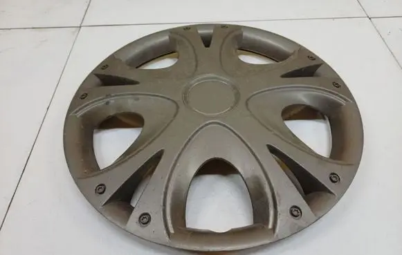 Renault Clio III R15 wheel hub/cap/trim
