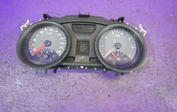 Renault Megane II Speedometer (instrument cluster) 8200364588