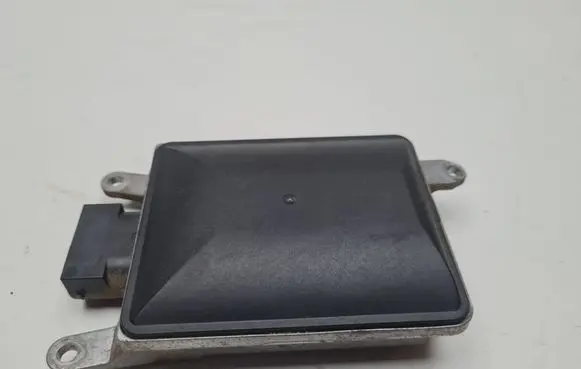 Porsche Macan (95B) Distronic sensor radar 8T0907568B