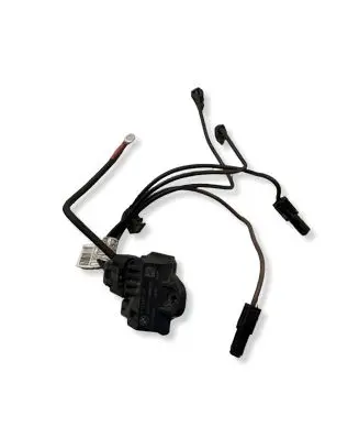 BMW 3 GT F34 Glow plug pre-heat relay 8570087 140109 0522120103