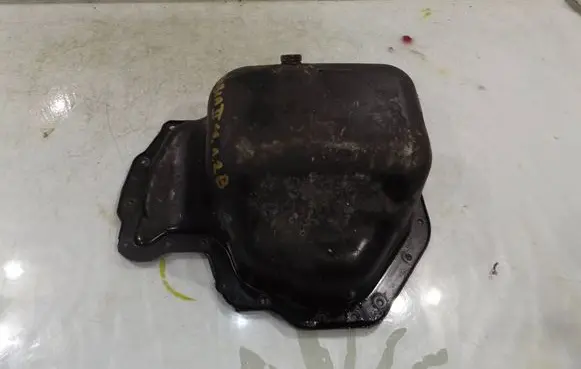 Skoda Fabia Mk2 (5J) Oil sump 03D103601G