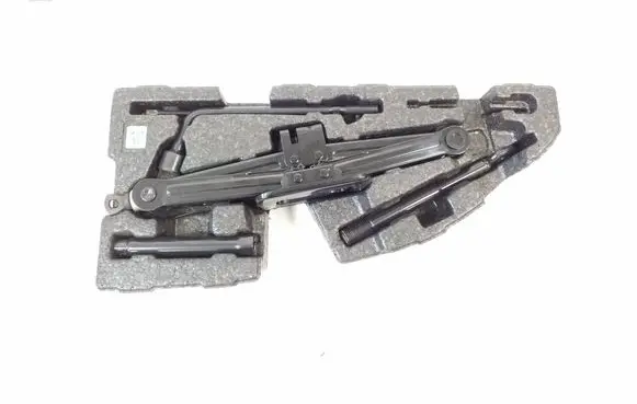 Hyundai Santa Fe Tool set 091492W000