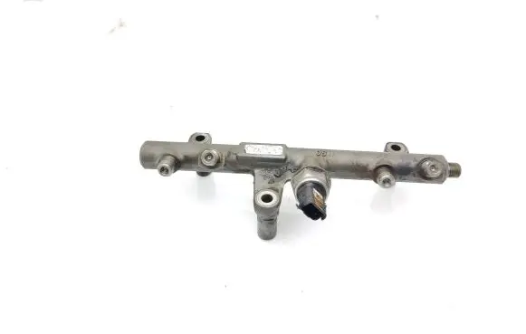 Ford Mondeo MK IV Fuel main line pipe