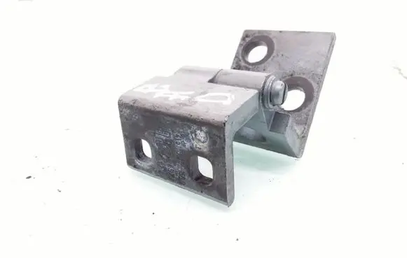BMW X5 E53 Front door lower hinge 8265156 8265159