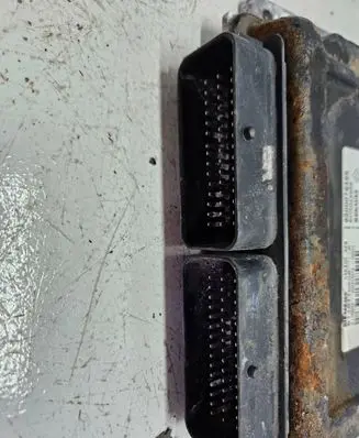 Renault Espace III Engine control unit/module S110110206 8200029658