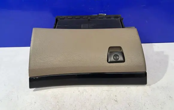 Volvo XC90 Glove box 3409563 39992133
