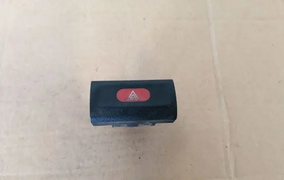 Opel Vectra B Hazard light switch 90565714