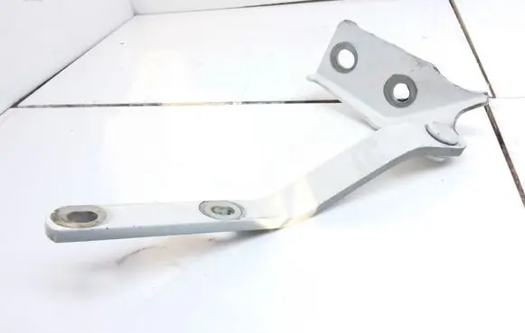 Volkswagen Polo III 6N 6N2 6NF Engine bonnet/hood hinges 6N0823302
