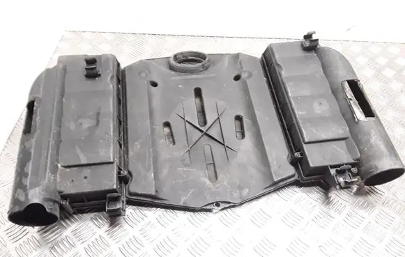 Mercedes-Benz C W203 Engine cover (trim) A1120940004