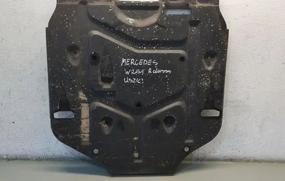 Mercedes-Benz R W251 Engine splash shield/under tray