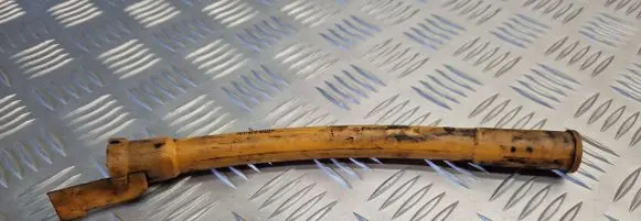 Volkswagen PASSAT B5 Oil level dip stick 038103663