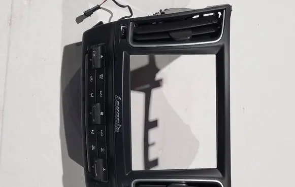 Maserati Levante Climate control unit 06701263230 067012632302 670126323