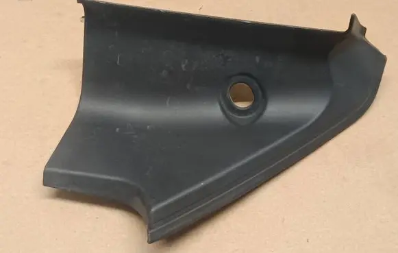 Mercedes-Benz E C207 W207 Windshield trim A2076930833