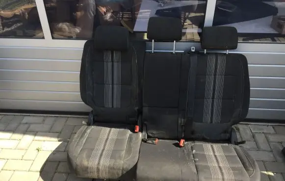 Rear seat