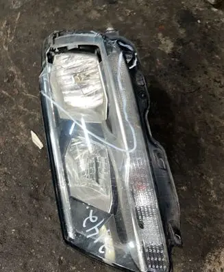 Volkswagen Tiguan Headlight/headlamp
