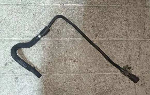 Breather/breather pipe/hose