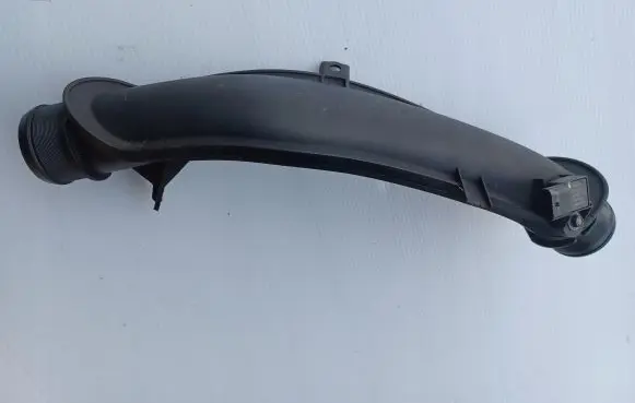 Peugeot RCZ Air intake duct part 9680617780