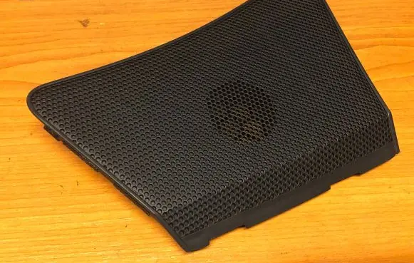 KIA Niro Side speaker trim/cover 84725-G5010