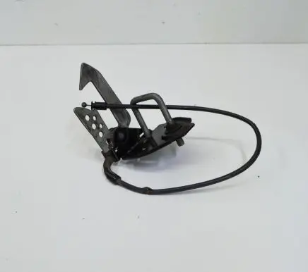 BMW 5 F10 F11 Engine bonnet/hood lock/latch loop/hook 7183763