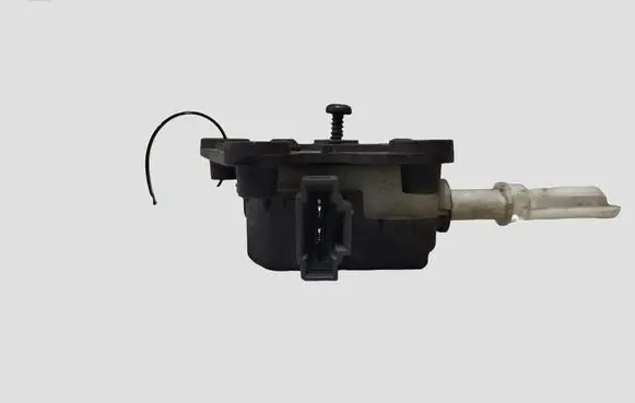 Audi A6 S6 C5 4B Fuel tank cap lock 8E9827833