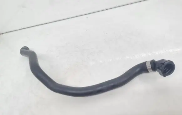 BMW 7 E65 E66 Engine coolant pipe/hose 64218377699 8377699