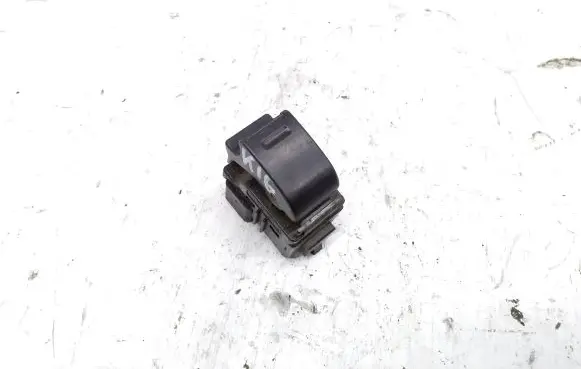 Toyota Hilux (AN10, AN20, AN30) Electric window control switch