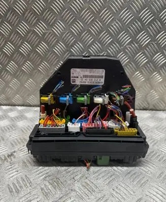 Mercedes-Benz SLK R172 Fuse module A2129014507 A2129020509