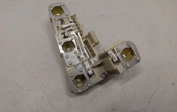 BMW 3 E90 E91 Tail light bulb cover holder 6937473 63216937473