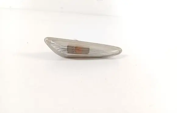 BMW X3 E83 Front fender indicator light 3418446