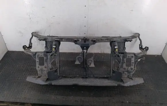 Hyundai i30 Radiator support slam panel