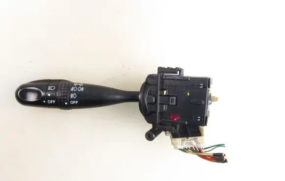 Toyota Corolla E120 E130 Wiper turn signal indicator stalk/switch 173681