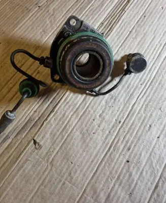 Opel Omega B1 Clutch slave cylinder 73799706