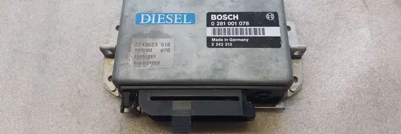 BMW 5 E34 Engine control unit/module 0281001078 2242212