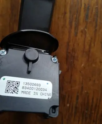 Opel Insignia A Wiper control stalk 13500693 83400120034