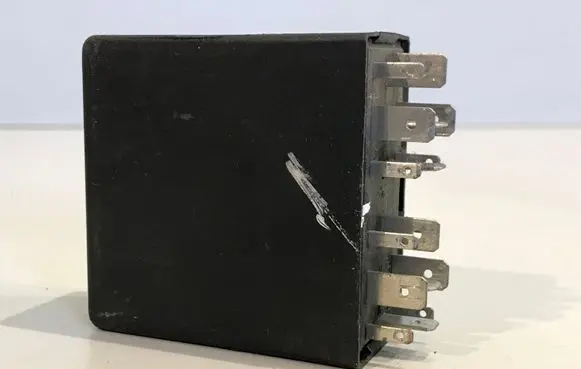 Audi A6 S6 C5 4B Other relay 4B0919471A 5KG00656805