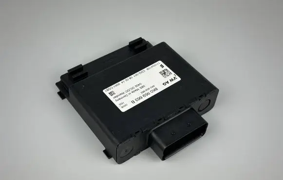 Audi A5 8T 8F Voltage converter/converter module 8K0959663B 8K0959663 111004109